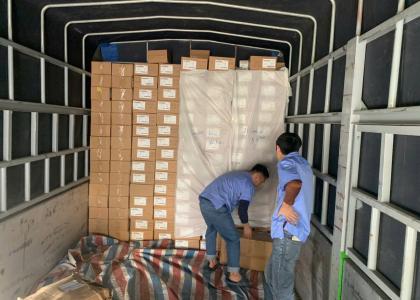 Bốc xếp vận chuyển hàng vải cây